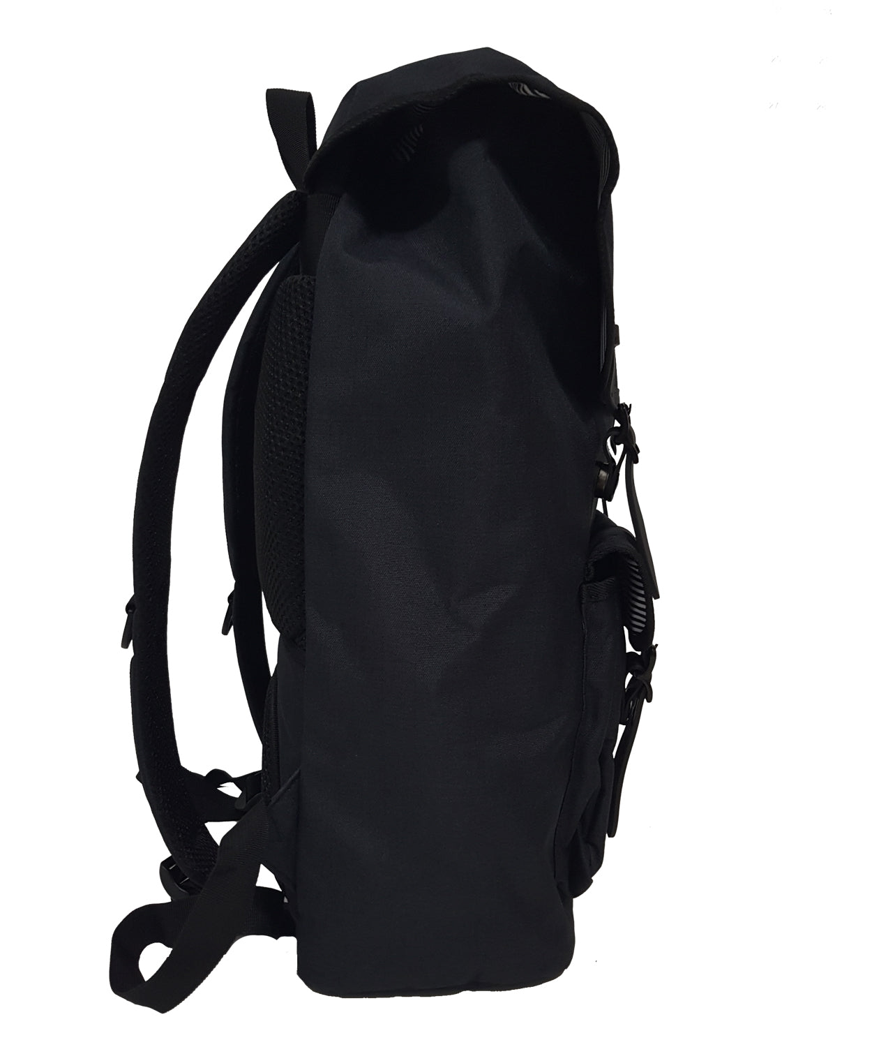 NEW MAVERICK - ALL BLACK